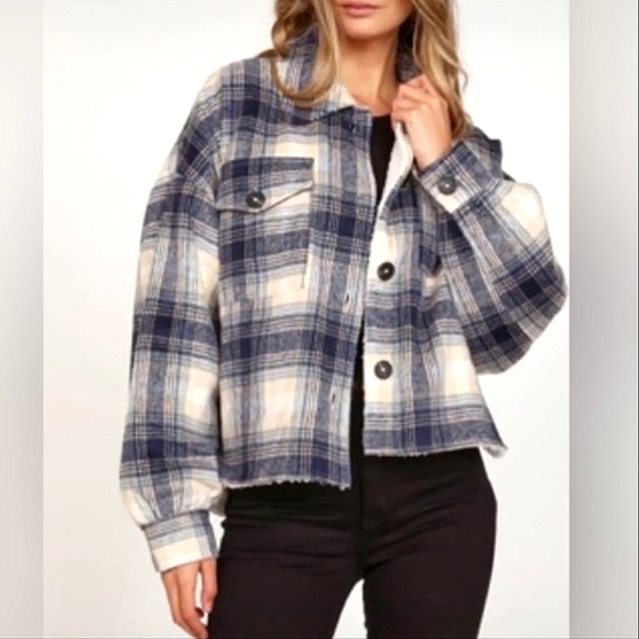 🔴LOWEST! Vintage Havana Sherpa Lined Oversized Shacket - Navy/Cream Plaid - Picture 2 of 11